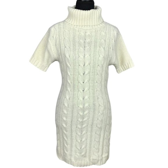 2/$25 - VINTAGE 90s-Y2K Seductions Cable Knit Short Sleeve Turtleneck - Picture 1 of 7